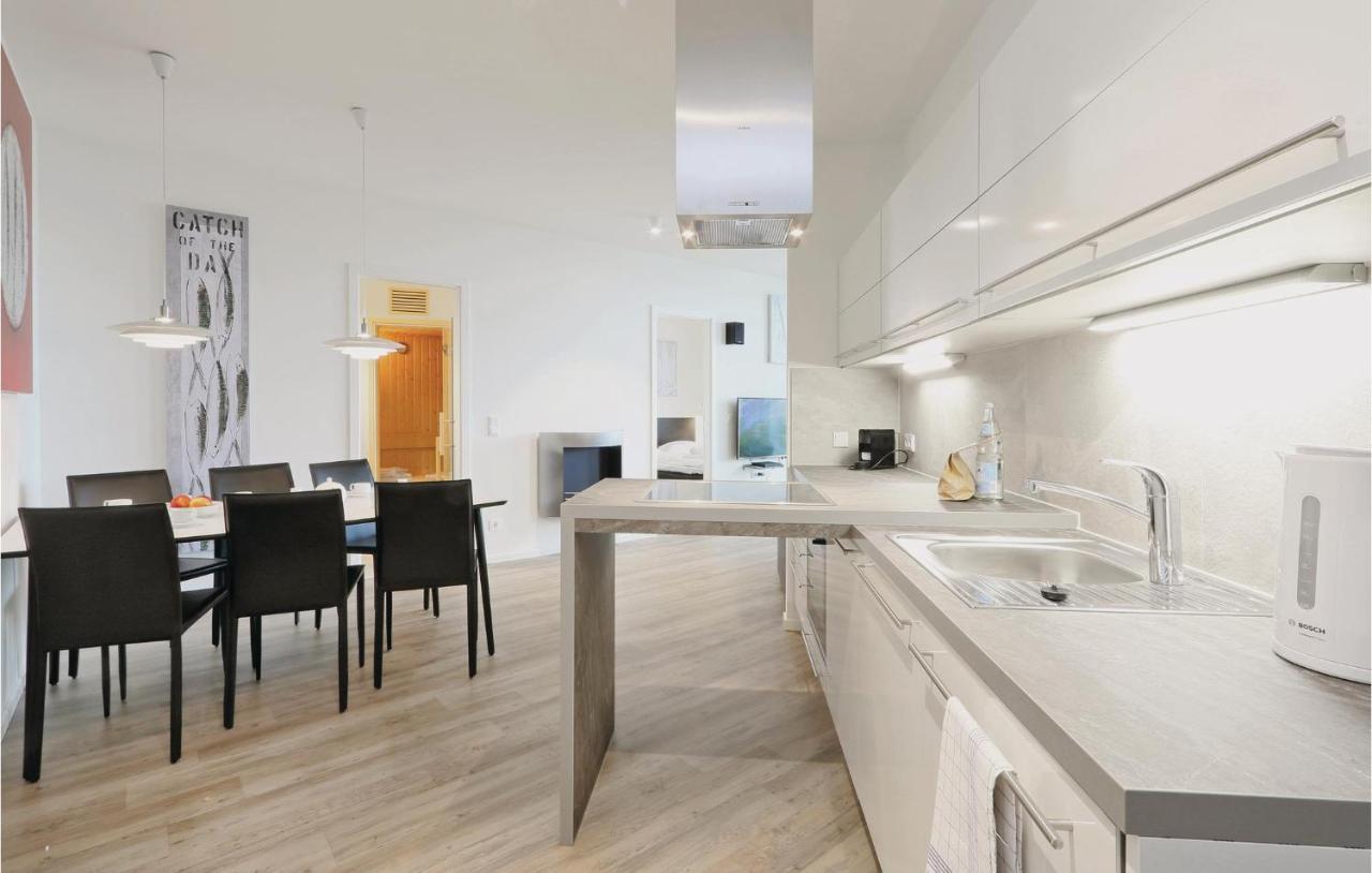 Nice Apartment In Luebeck Travemuende With Kitchen Exteriör bild