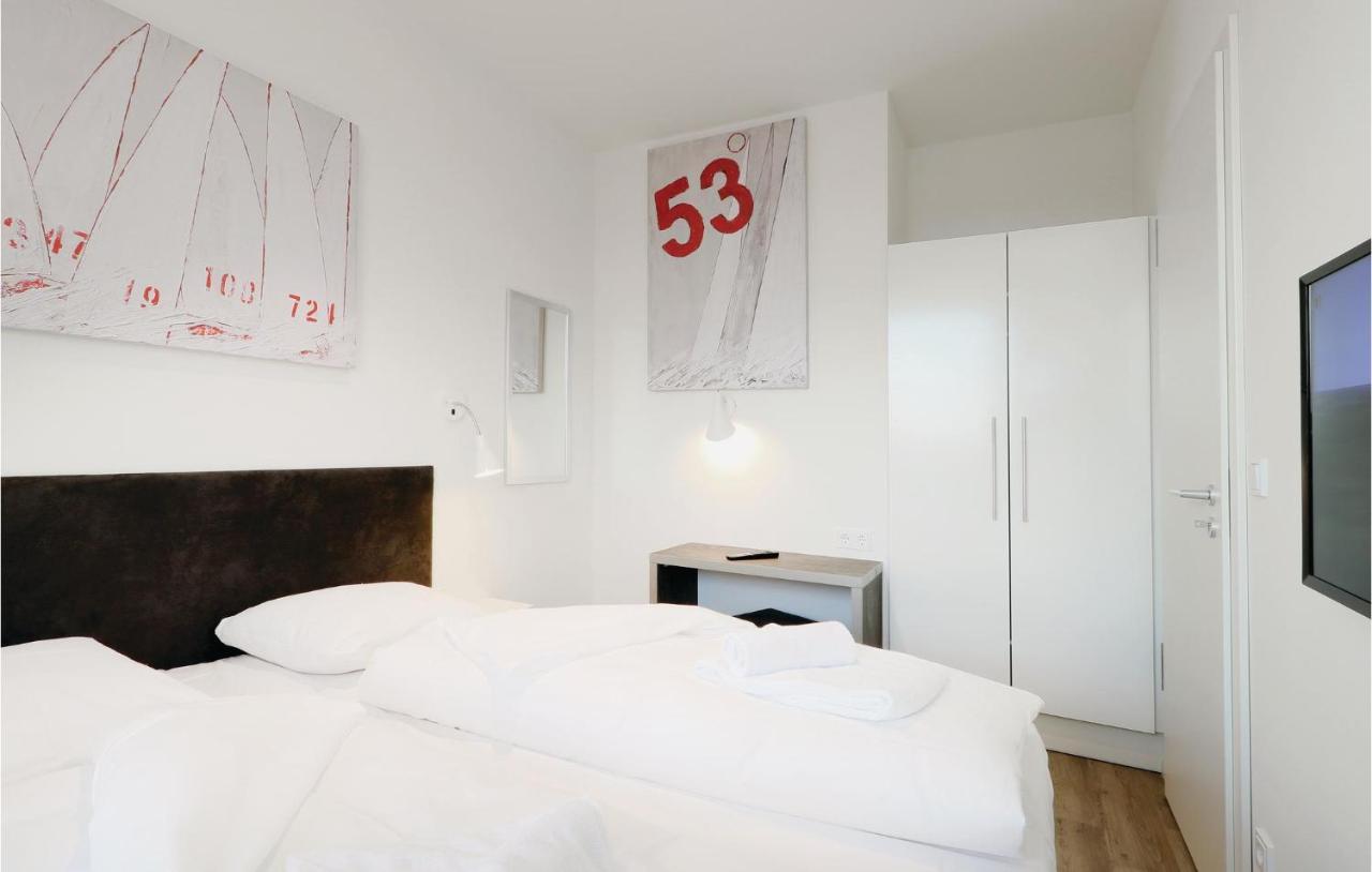 Nice Apartment In Luebeck Travemuende With Kitchen Exteriör bild